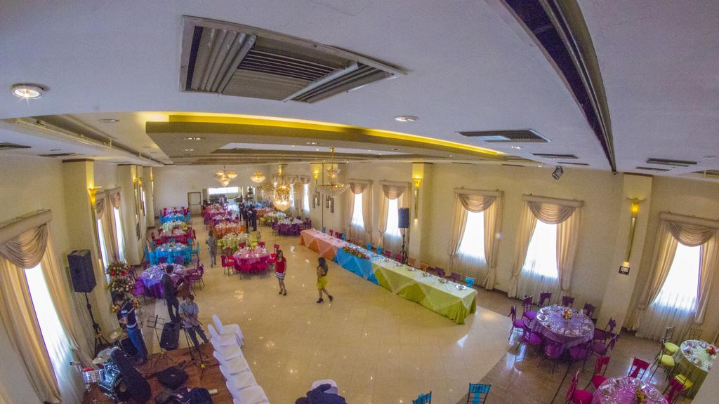 Hotel Emperador Амбато Экстерьер фото
