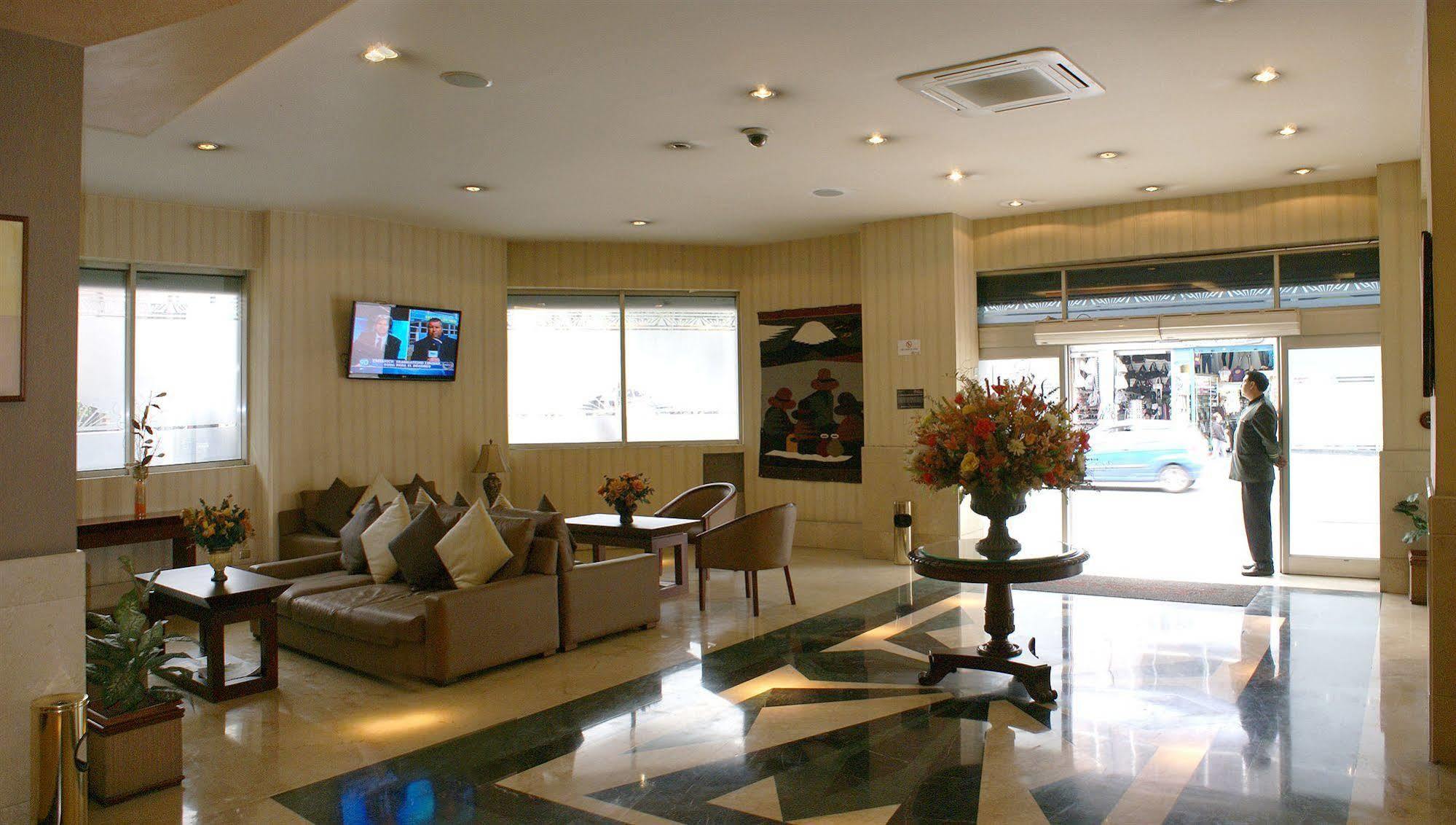 Hotel Emperador Амбато Экстерьер фото
