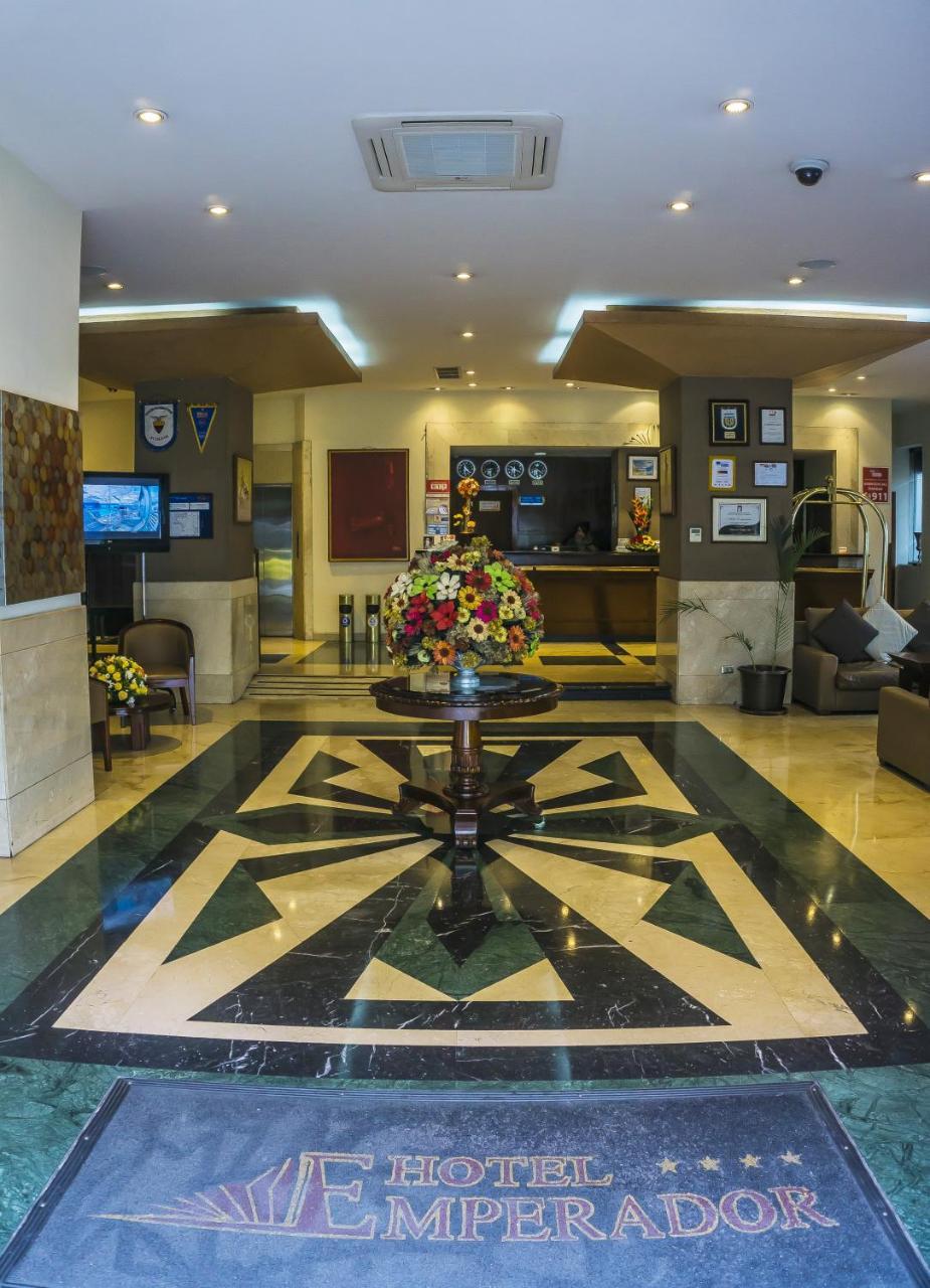 Hotel Emperador Амбато Экстерьер фото