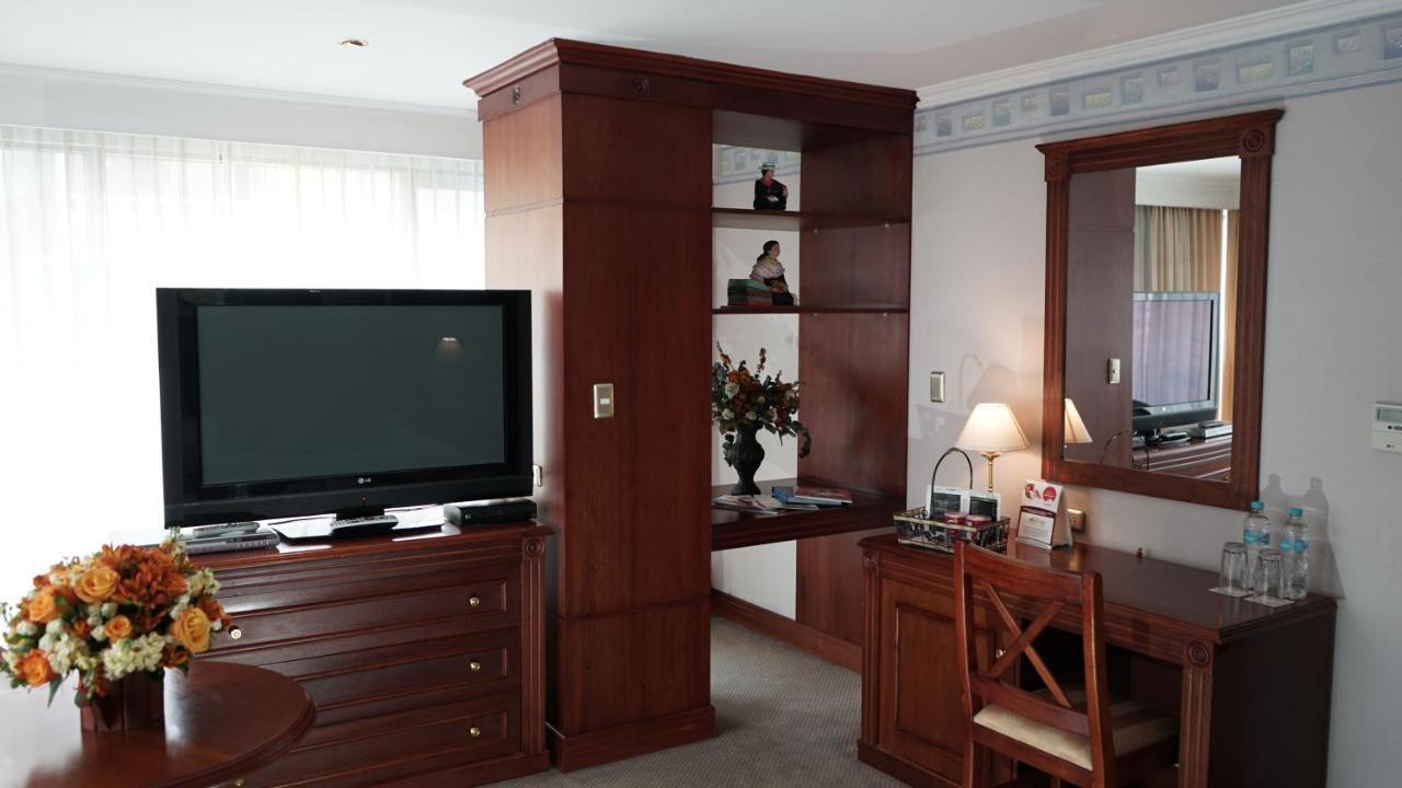 Hotel Emperador Амбато Экстерьер фото