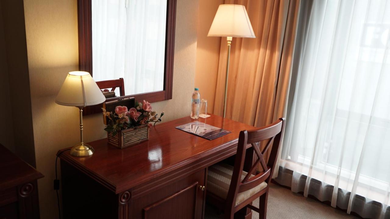 Hotel Emperador Амбато Экстерьер фото