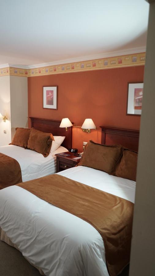 Hotel Emperador Амбато Экстерьер фото
