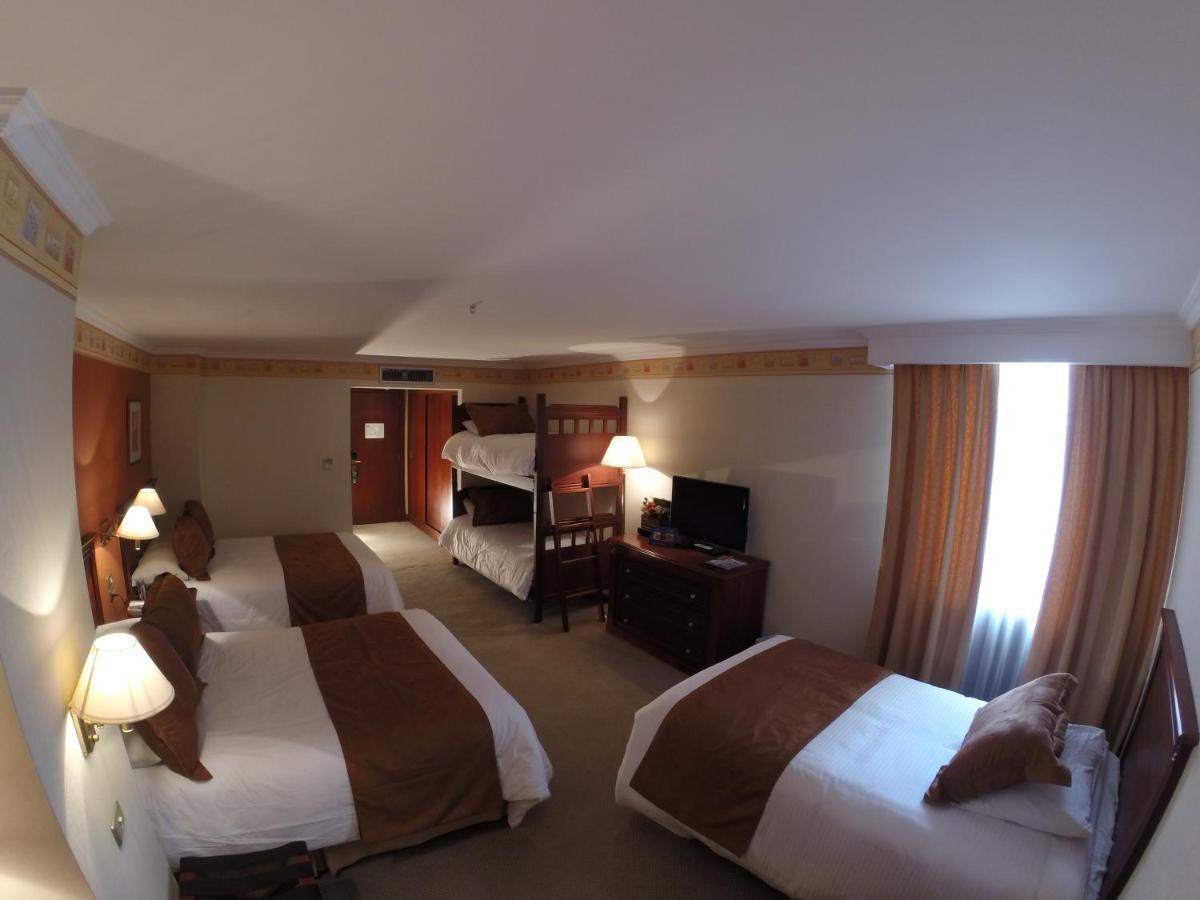 Hotel Emperador Амбато Экстерьер фото